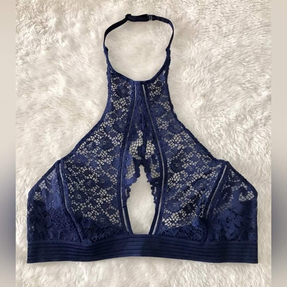 NWOT VICTORIA'S SECRET Very Sexy Navy Blue Halter Lace Bralette sizeL
